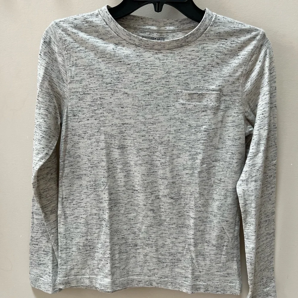2 Tucker & Tate long sleeved tshirts Heather cream & Gray/teal striped size M